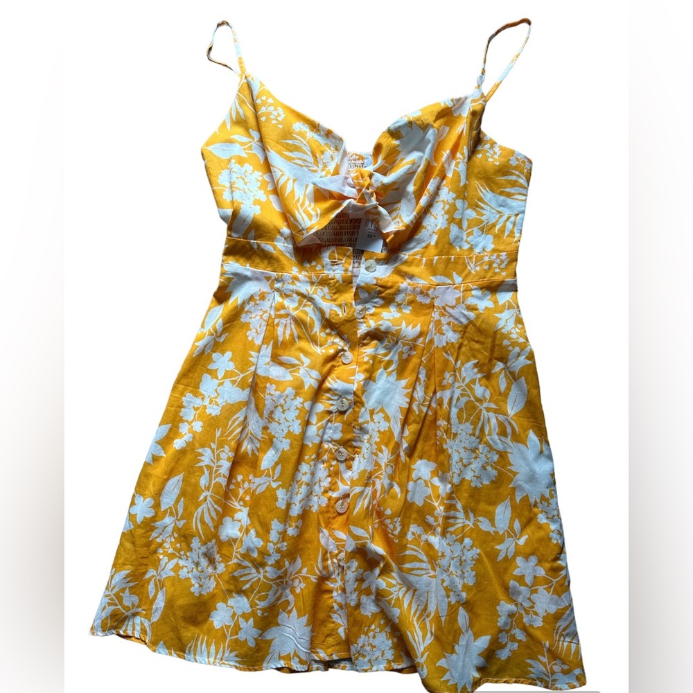 BNWT Suzy shier yellow flower dress